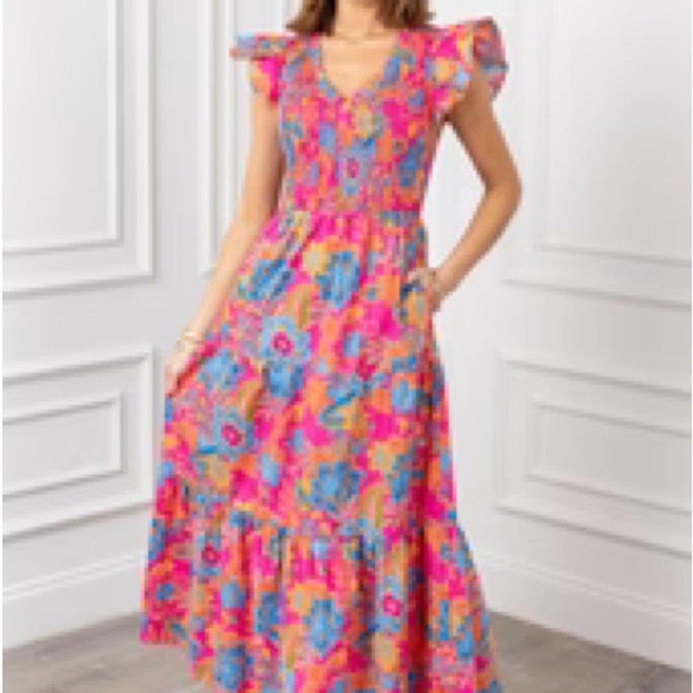 Colorful smocked maxi dress with every girl’s dream - pockets!! XL